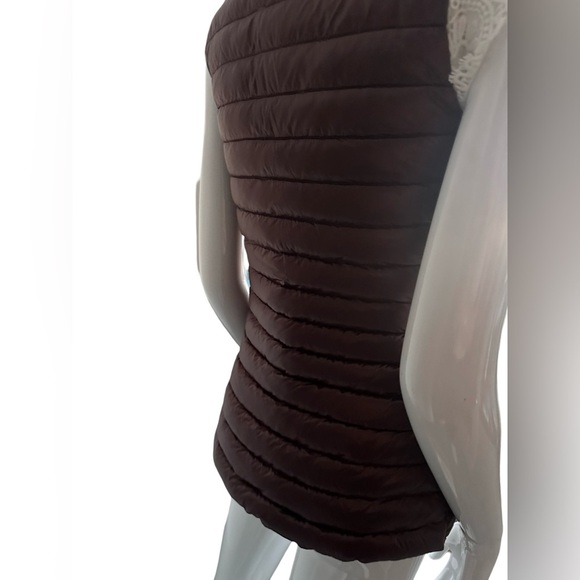 Lululemon Downfilled Wine Vest Size 4 - Picture 5 of 7